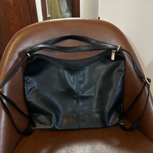 Elegant Black Leather Shoulder Bag
